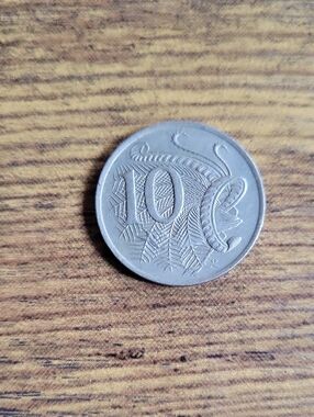 1974 Australian 10 Cent Coin- Silver Tones